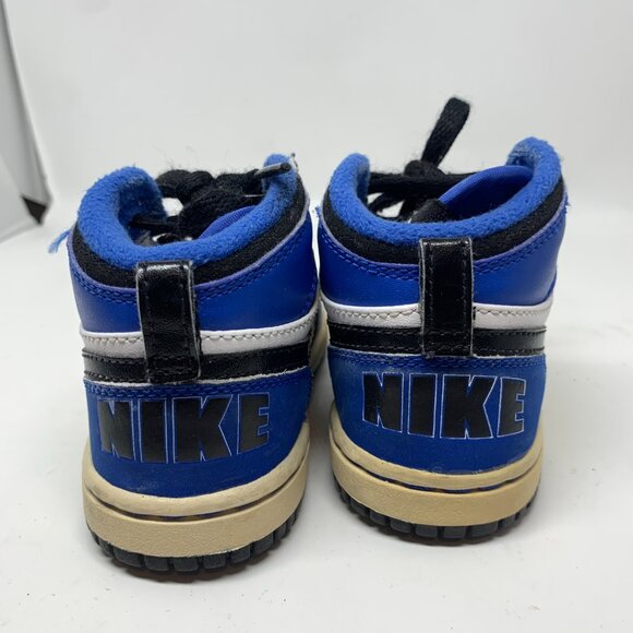 Nike Infant/Toddler Sneaker Shoes (2009) - Picture 3 of 6